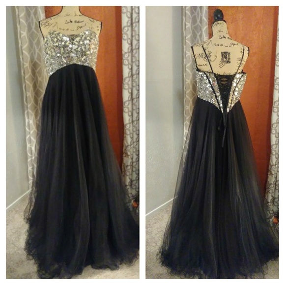 Night Moves Prom Collection Dresses & Skirts - Night Moves strapless dress sz 16